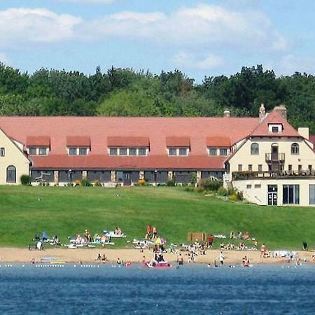 Potawatomi Inn & Cabins แองโกลา ภายนอก รูปภาพ