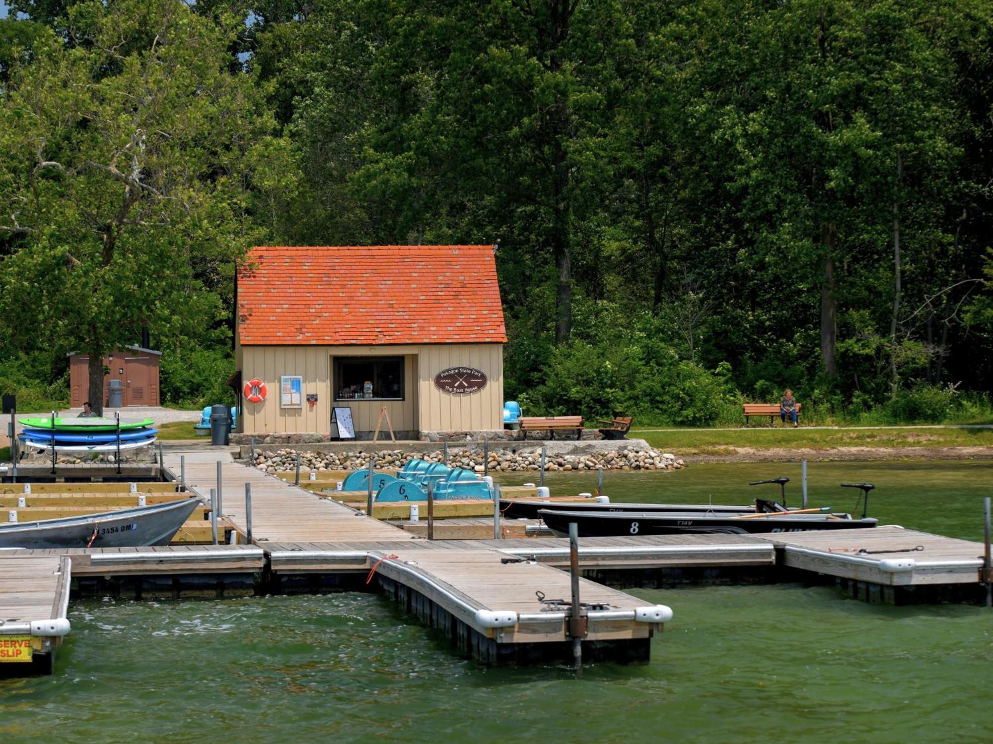 Potawatomi Inn & Cabins แองโกลา ภายนอก รูปภาพ